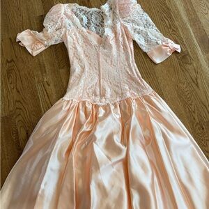 Elegant Peach vintage prom Dress